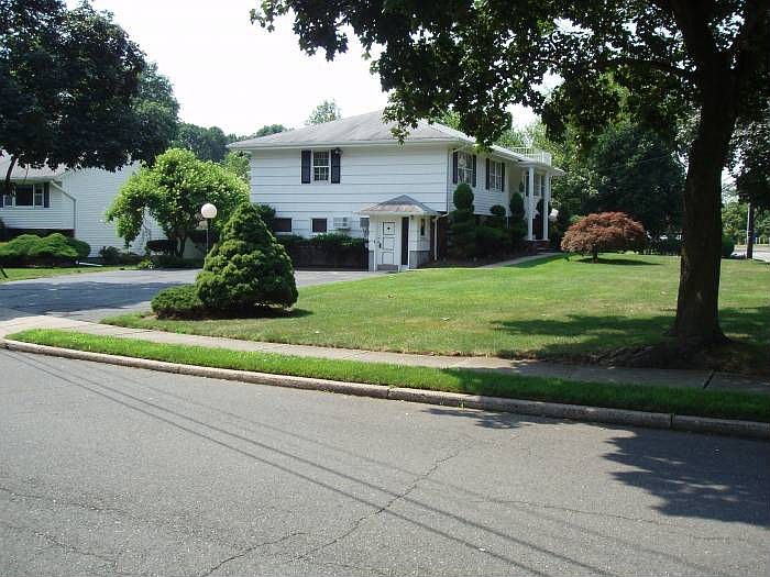 374 Forest Ave, Paramus, NJ 07652 Zillow