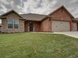 5059 S Burrows Ave, Springfield, MO 65810