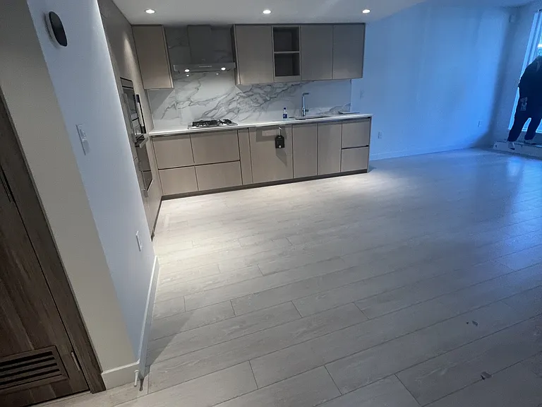 8555 Capstan Way #910 — Photo 11