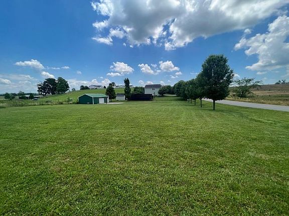 2nd image of 119 Lynnbrook Ct