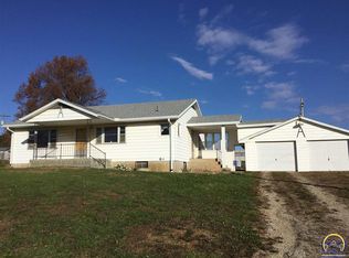 620 E Main St, Meriden, KS 66512