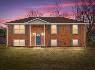 374 Manorstone Ln, Clarksville, TN 37042