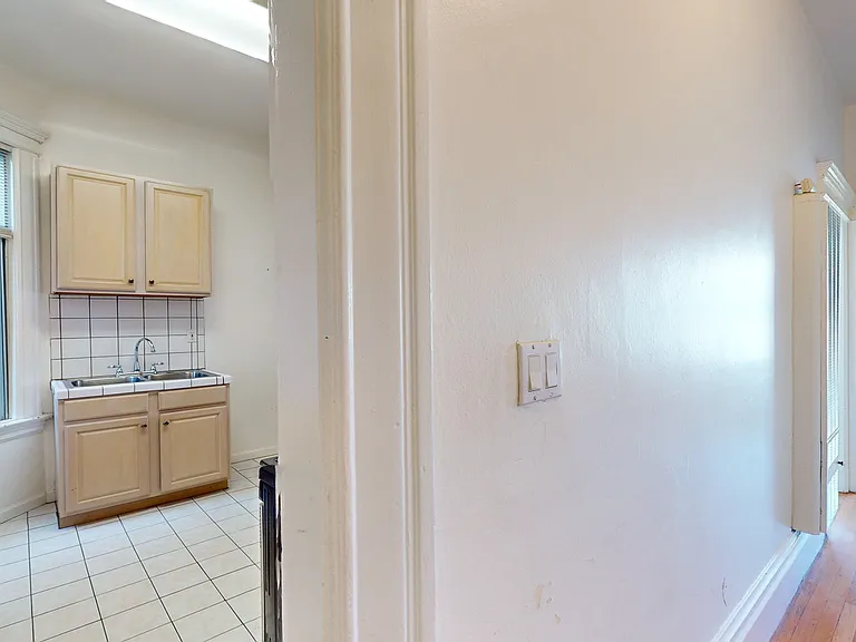 759 6th Ave #3 — Photo 11