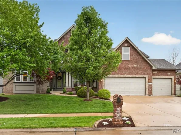 605 Orchid Dr, O'Fallon, MO 63366
