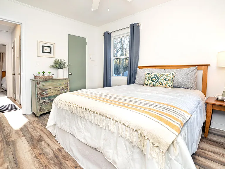 Front Bedroom with Queen Size Bed