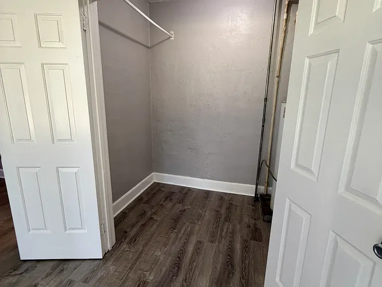 1717 S Park Ave — Photo 35