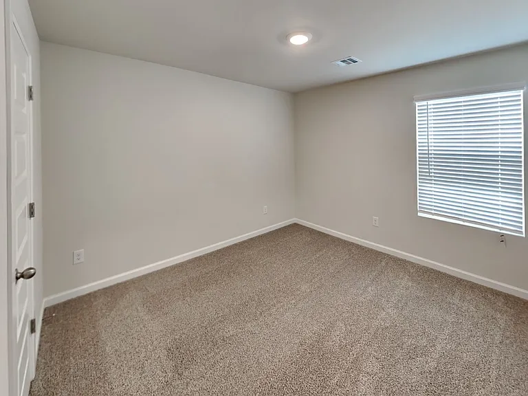 6101 Green Meadow Ln — Photo 13