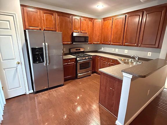 2nd image of 1016 Wood Branch Ct Unit 410