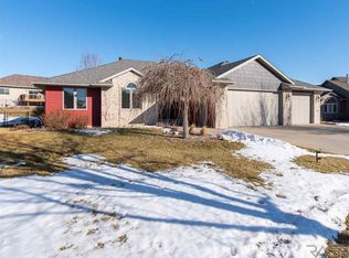 2108 E Briar Den Ct, Sioux Falls, SD 57108