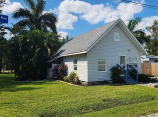 1103 2nd Way, North Fort Myers, FL 33903