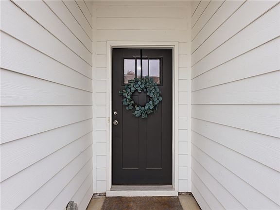 3rd image of 3149 Raiden Cir