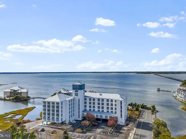 200 59th St #302, Ocean City, MD 21842