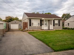 1156 Haig St, Sharon, PA 16146