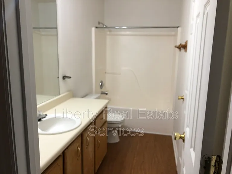 134 Rolland St #12 — Photo 4