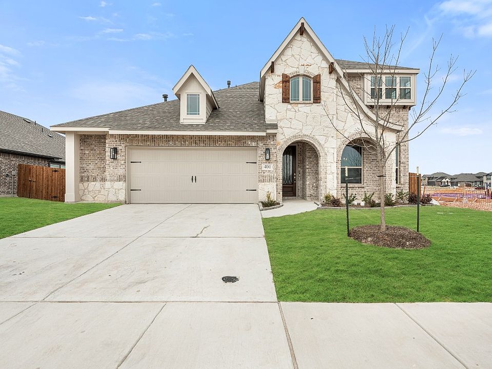 1st image of 401 Laurel Ln