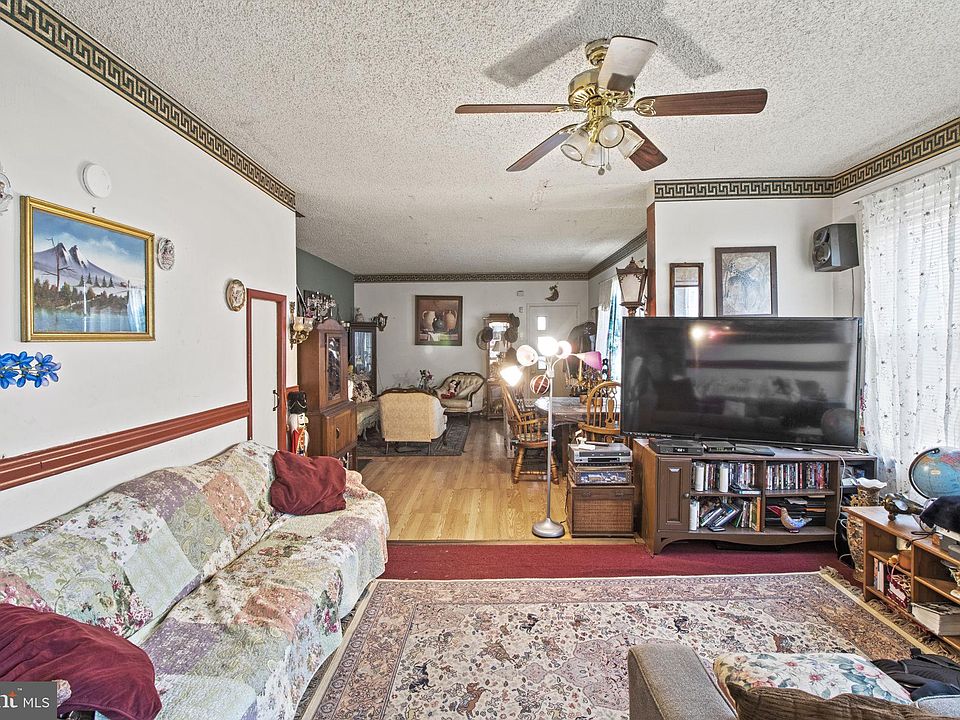 1st image of 4416 Devereaux St