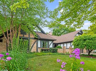 1210 Midwest Ln, Wheaton, IL 60189