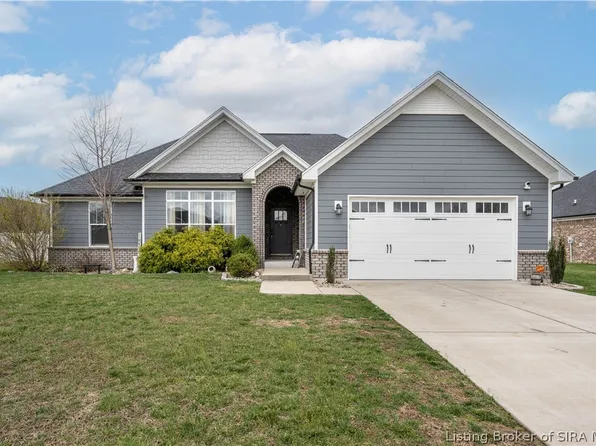 8802 Chestnut Hill Court, Charlestown, IN 47111