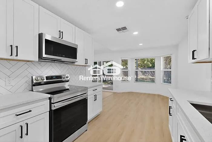 6529 Blue Grass Dr — Photo 14
