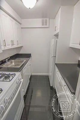Rented by Nolita Group | media 15