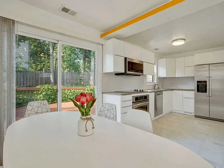 11030 Westmore Dr — Photo 8