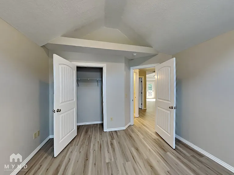 111 N Peach Brk — Photo 15