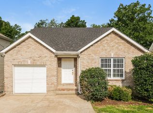 702 Holland Ridge Dr, La Vergne, TN 37086