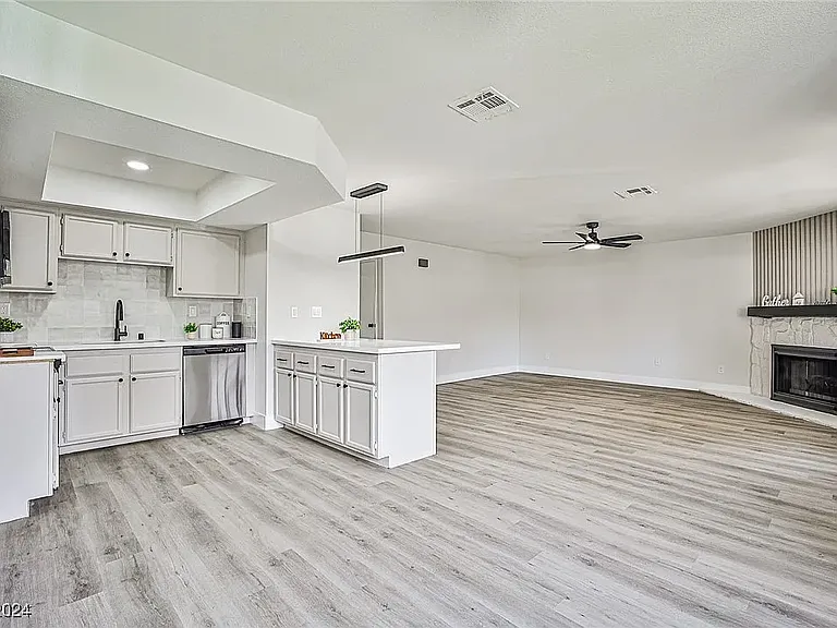 2712 Beaver Creek Ct #101 — Photo 4
