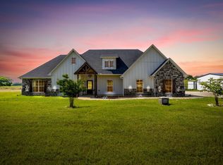 1024 Monarch Ct, Poolville, TX 76487