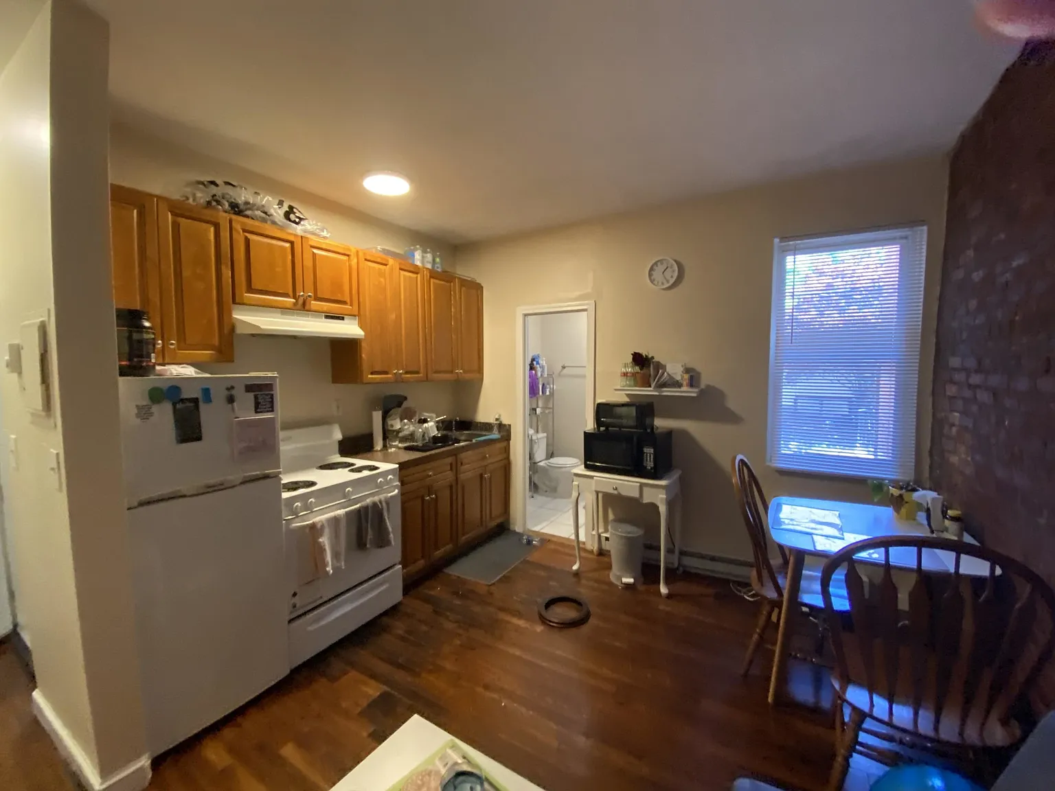 1 bed, 1.0 bath, $2,000 — Photo 1