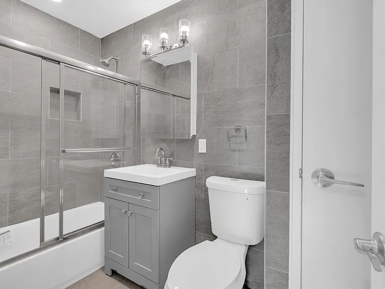 557 S Broad St #C2 — Photo 9