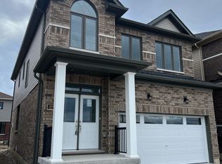 209 Terry Fox Dr, Barrie, ON L9J 0C4