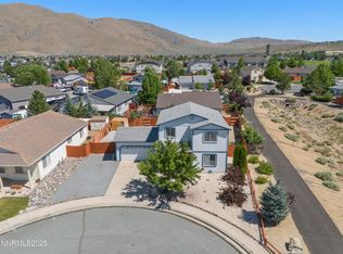18201 Silverleaf Ct, Reno, NV 89508