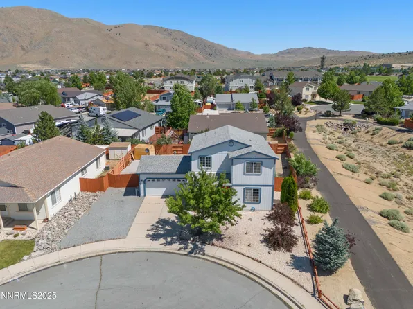 18201 Silverleaf Ct, Reno, NV 89508