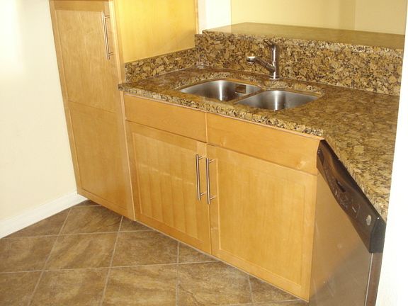 5th image of 2025 E Campbell Ave APT 205