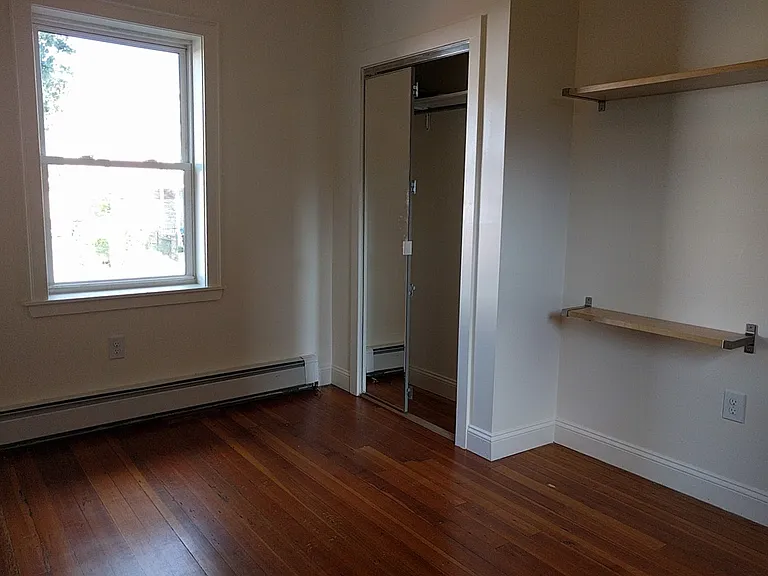 6 Bedford St #1R — Photo 4
