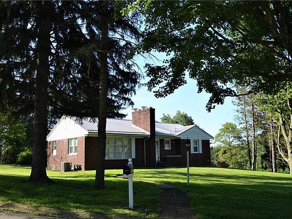 2nd image of 101 Oak Manor Dr