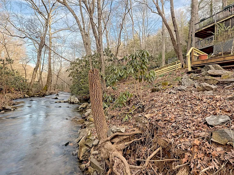Creek Rd — Photo 8