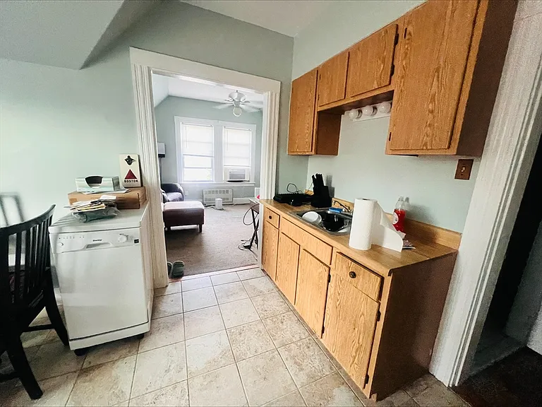 39 Etna St #3 — Photo 7