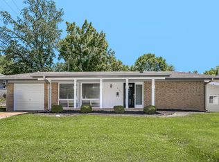 3160 Hargrove Ln, Florissant, MO 63033
