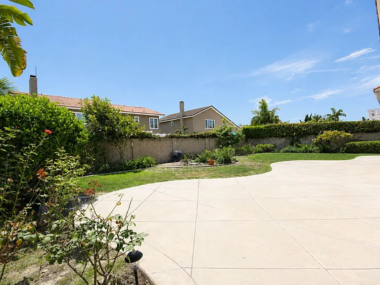 9168 Nadine River Cir — Photo 35