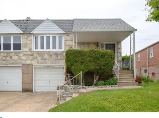 9814 Dungan Rd, Philadelphia, PA 19115