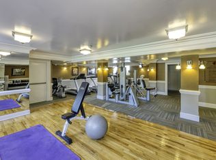 100 Fellows Ct #493-F, Elmhurst, IL 60126