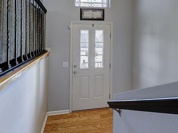 3rd image of 16934 Camden Ave