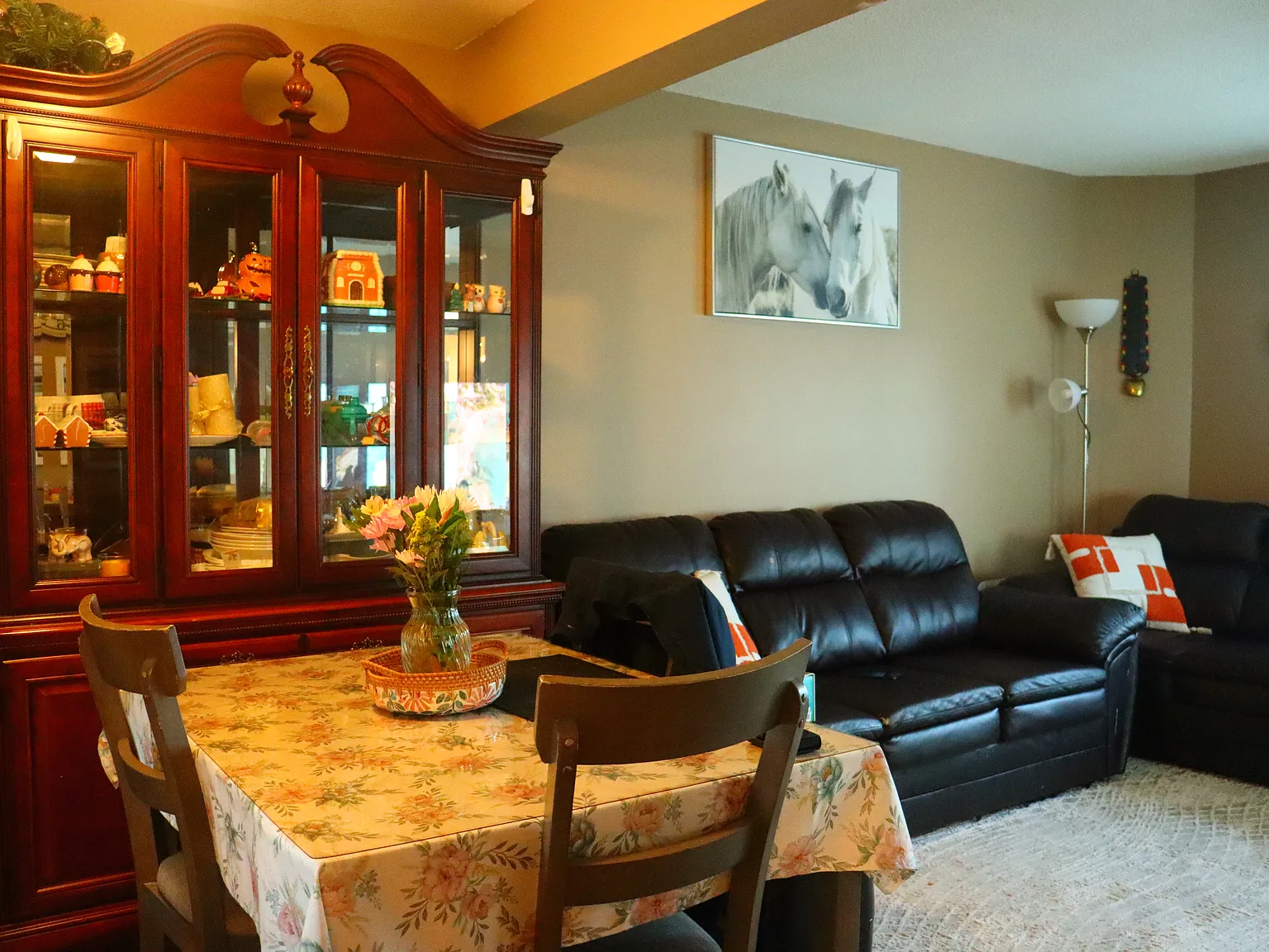 1057 Nellis St — Photo 3