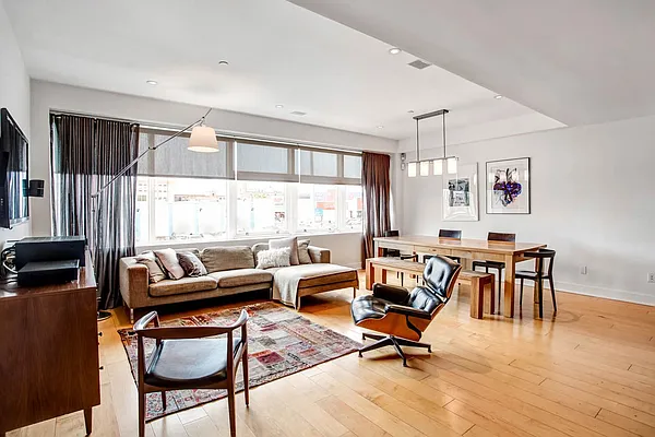 Sold by Compass | media 18