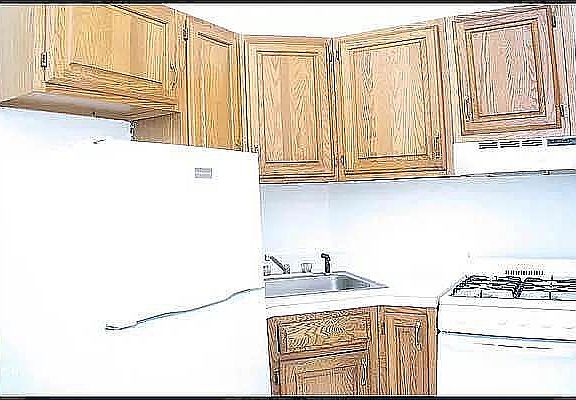 4th image of 564 Amsterdam Ave #2