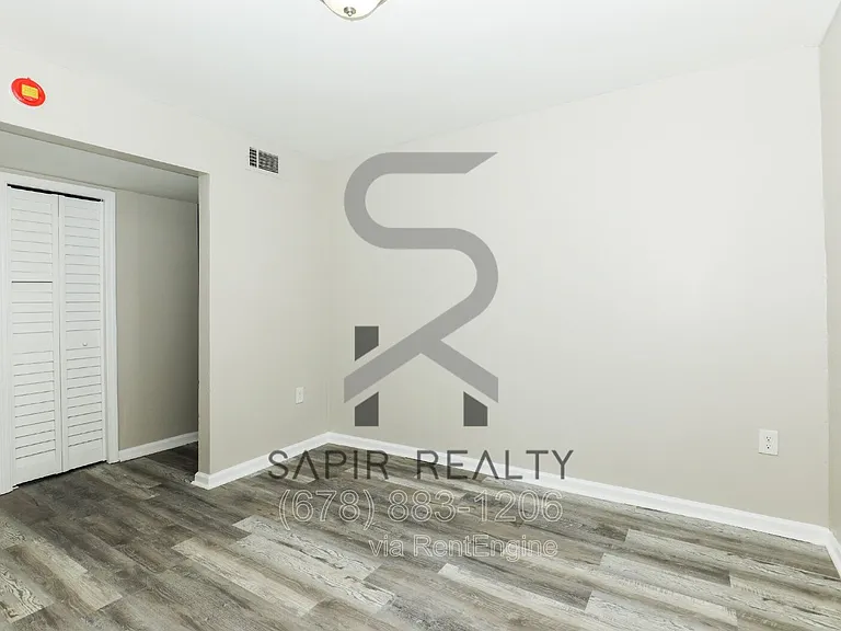 166 Anderson Ave NW #B13 — Photo 9