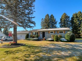 238 Middletown Rd, Waterford, NY 12188
