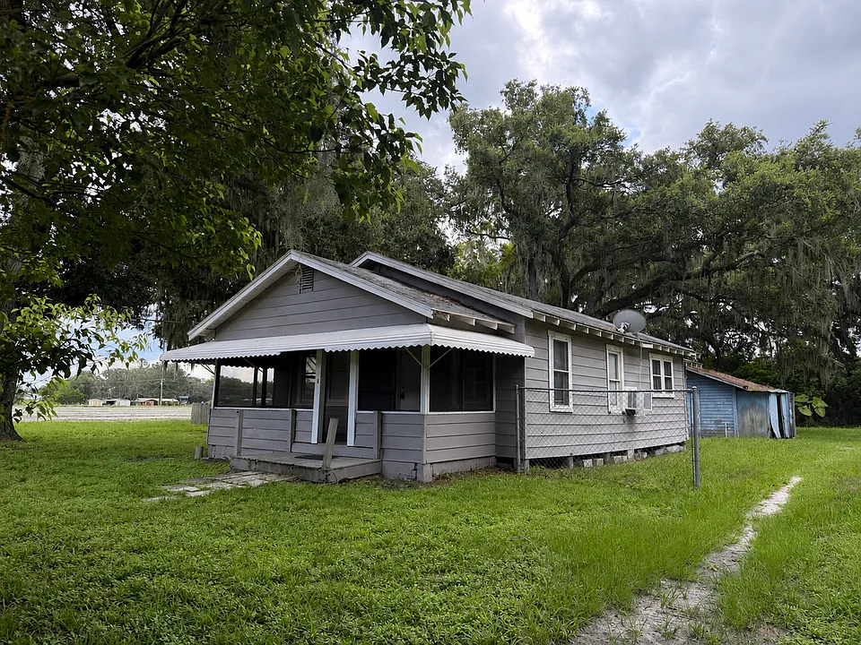 1907 McGee Rd